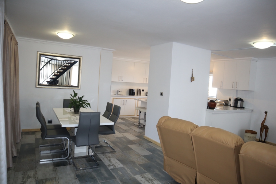 3 Bedroom Property for Sale in Wavecrest Eastern Cape